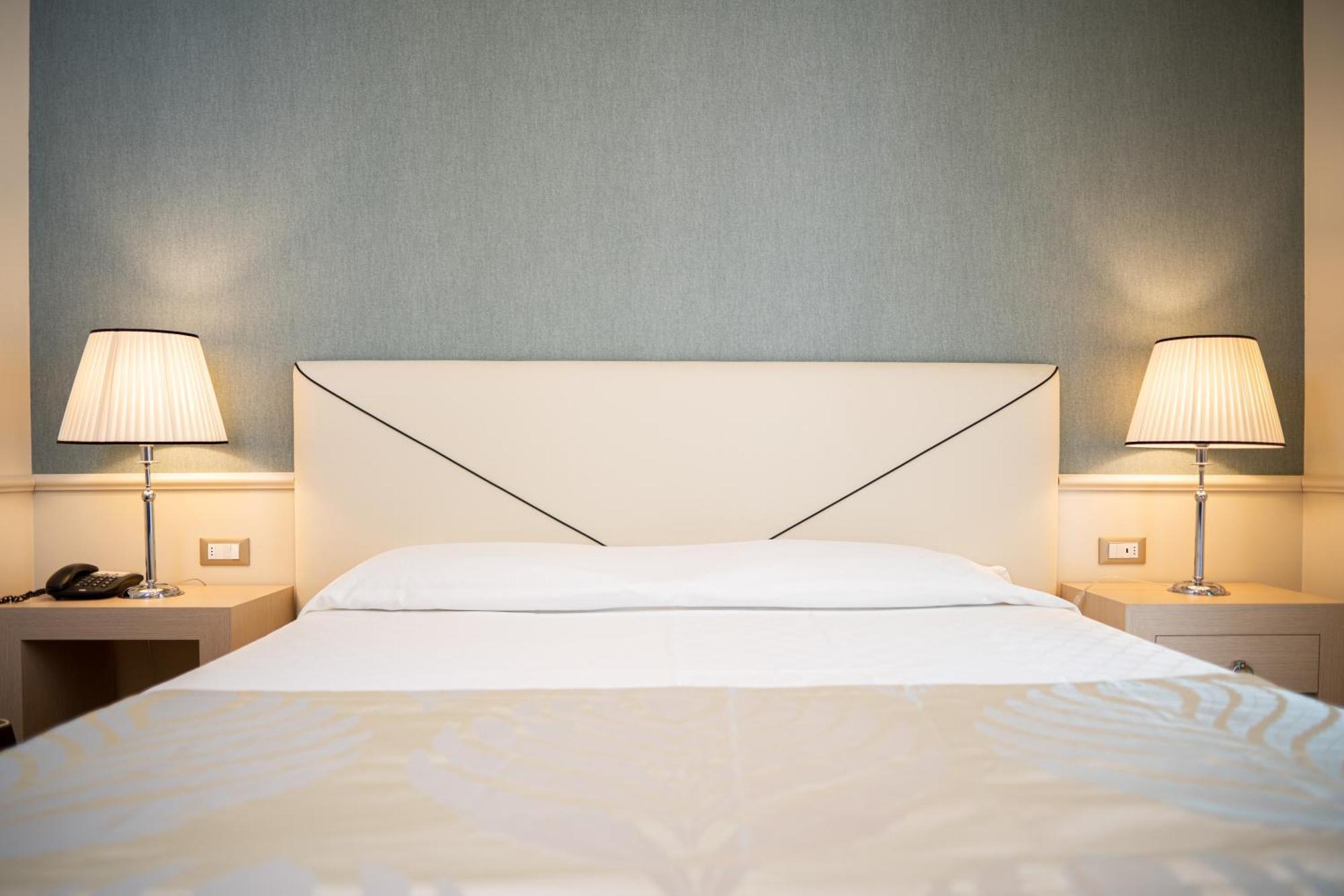 Hotel Ariston Molino Buja Abano Terme Rum bild